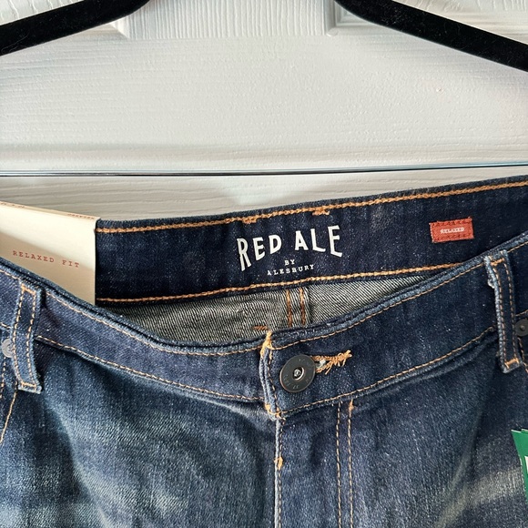 Red Ale by Alesbury Relaxed Fit Dark Blue Jeans for Men - Picture 3 of 5